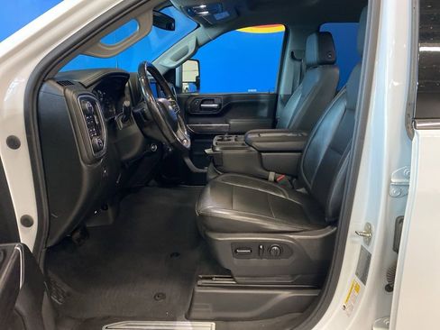 Used 2020 Chevrolet Silverado 3500 LTZ w/ Gooseneck/5TH Wheel Package image 10