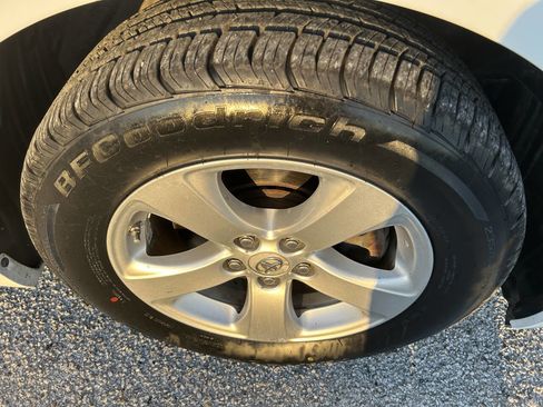 Used 2013 Toyota Sienna L image 16