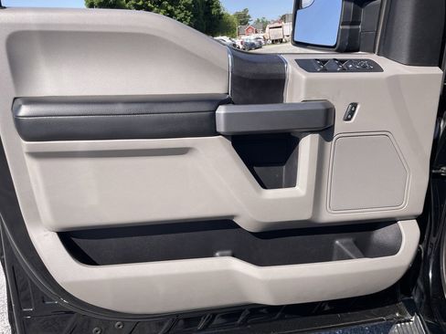 Used 2018 Ford F150 XLT AWD/4WD image 10