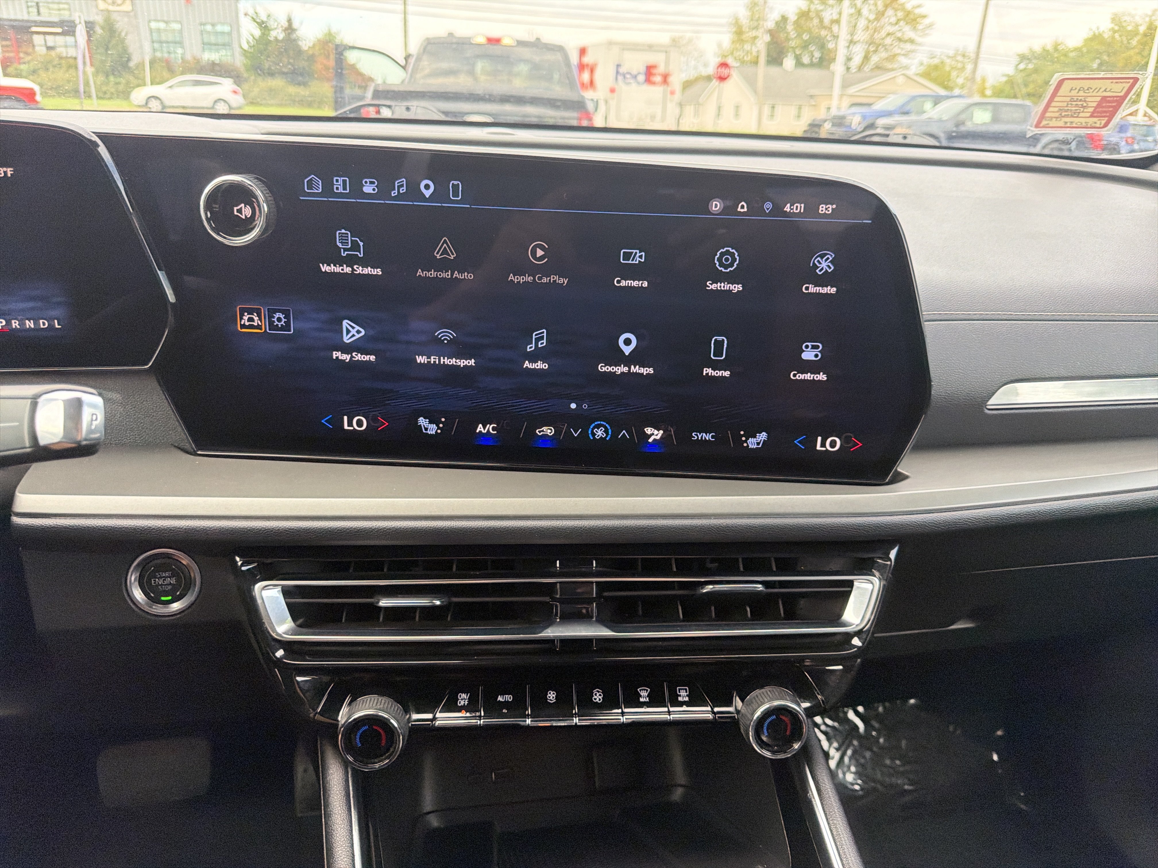 Used 2025 Chevrolet Traverse LT AWD/4WD image 25
