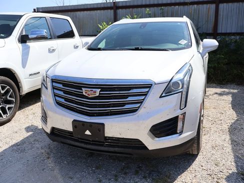 Used 2017 Cadillac XT5 FWD image 5