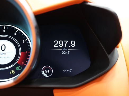 Used 2022 Aston Martin DBS Superleggera Volante RWD image 40