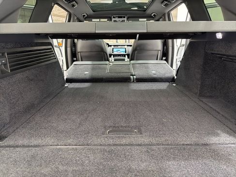 Used 2019 Land Rover Range Rover image 20