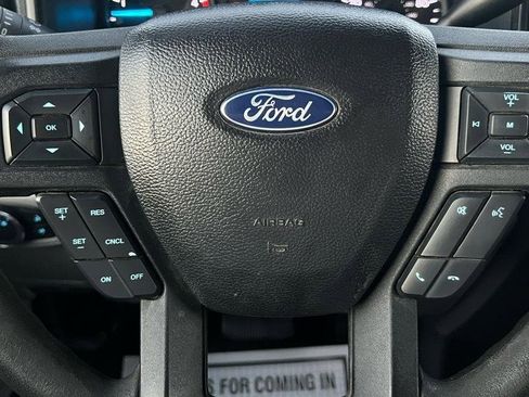 Used 2017 Ford F550 2WD Regular Cab Super Duty image 27