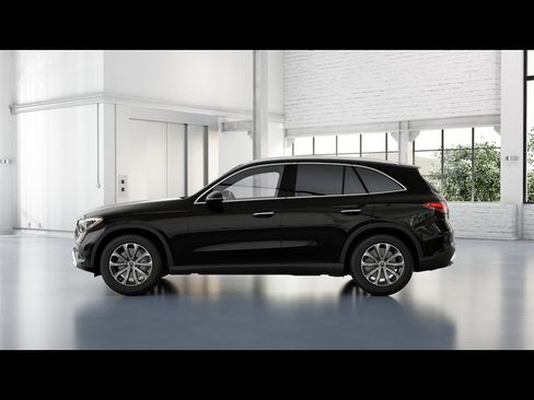 Certified 2026 Mercedes-Benz GLC 300 4MATIC image 29