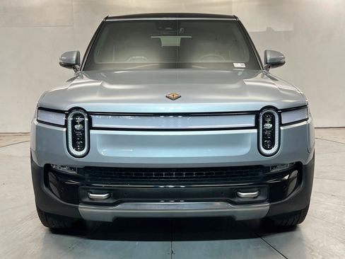 Used 2024 Rivian R1S Adventure AWD/4WD image 9