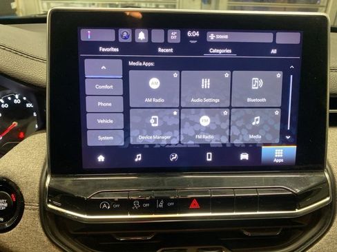 Used 2023 Jeep Compass Latitude image 19