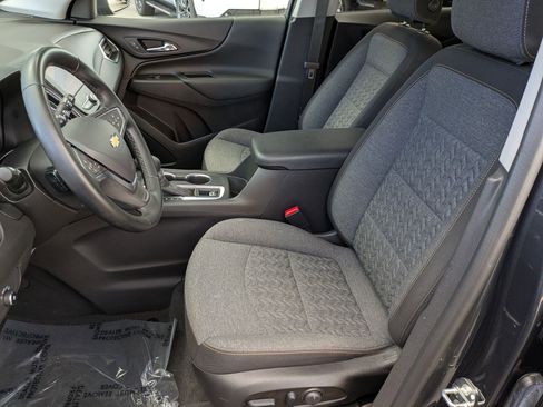 Used 2023 Chevrolet Equinox LT image 21