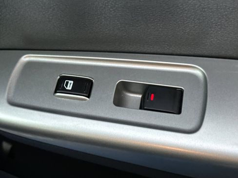 Used 2009 Subaru Impreza WRX STI image 22