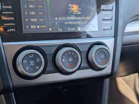 Used 2016 Subaru Crosstrek 2.0i Premium image 24