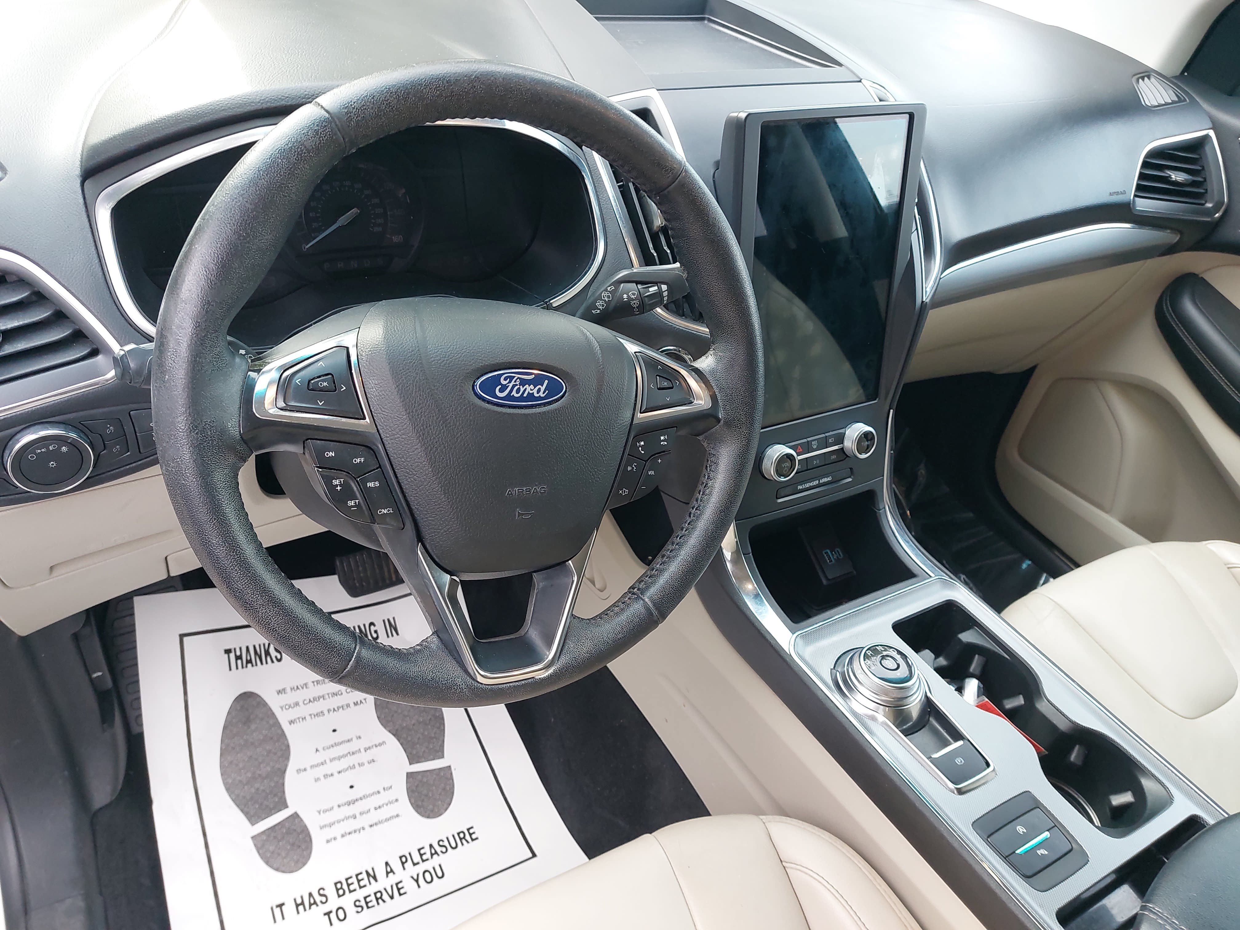Used 2021 Ford Edge Titanium AWD/4WD image 16