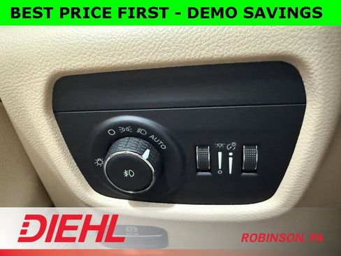 New 2025 Jeep Grand Cherokee L Limited w/ Black Appearance Package image 26