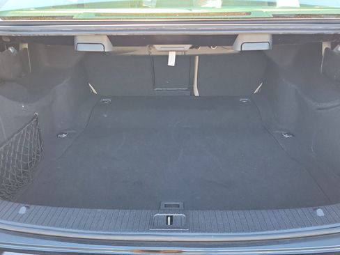 Used 2010 Mercedes-Benz E 350 E 350 Luxury image 8