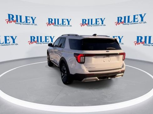 New 2026 Ford Explorer Platinum image 8