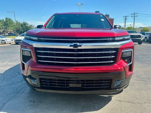 Used 2026 Chevrolet Traverse High Country w/ LPO, Floor Liner Package FWD image 2