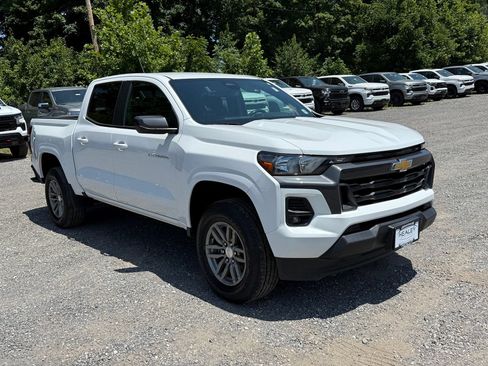 Certified 2024 Chevrolet Colorado LT w/ LT Convenience Package RWD image 1