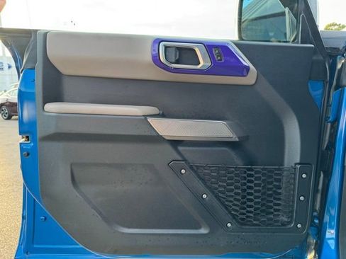 Used 2022 Ford Bronco Wildtrak image 13