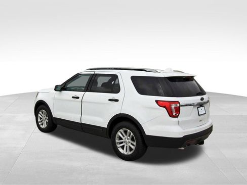 Used 2016 Ford Explorer 4WD image 3