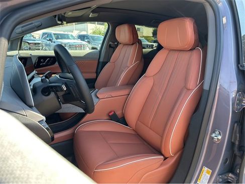 New 2026 Cadillac Optiq Luxury 2 image 23