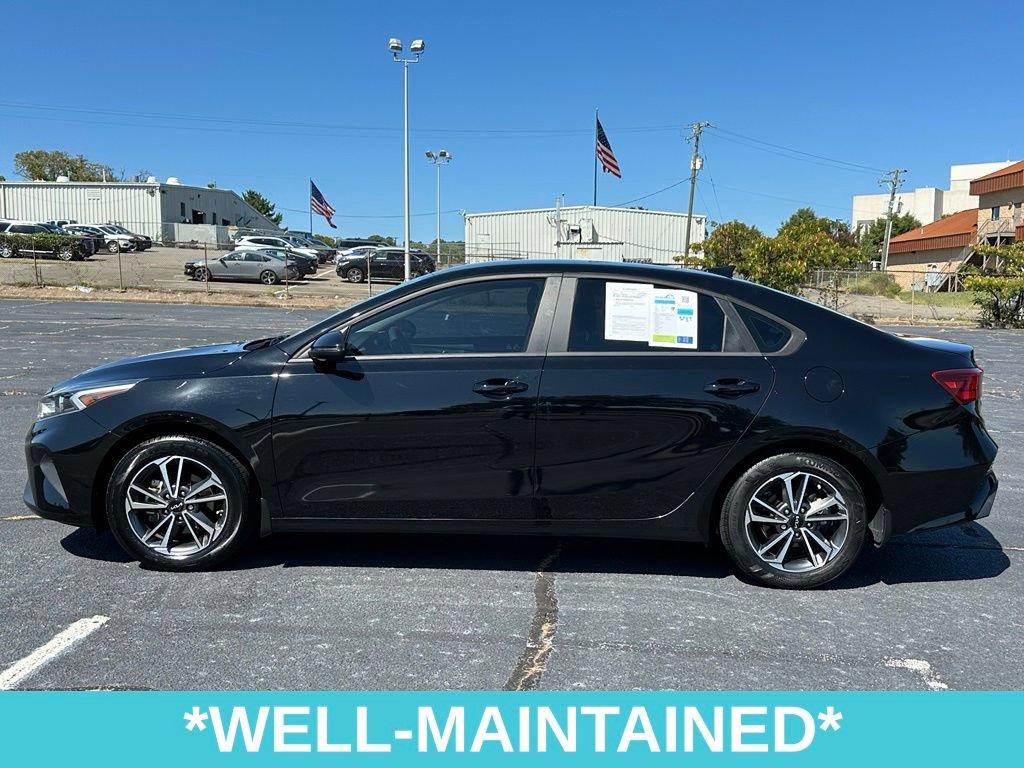 Used 2023 Kia Forte LXS w/ LXS Technology Package FWD image 4