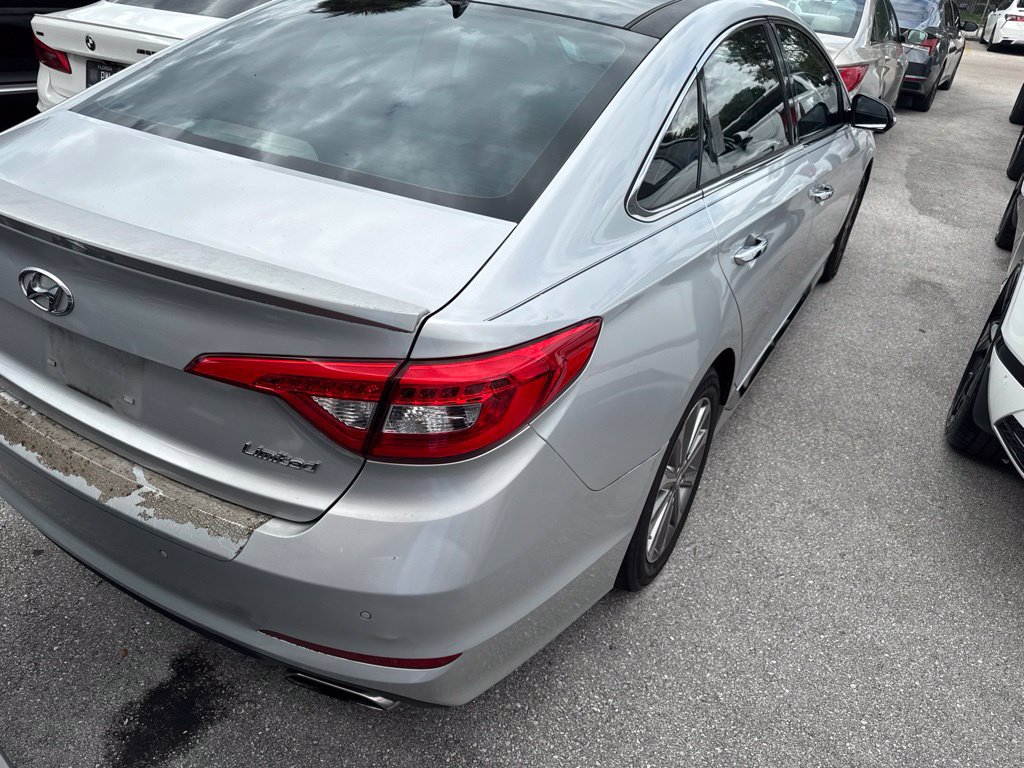 Used 2016 Hyundai Sonata Limited w/ Option Group 05 FWD image 11
