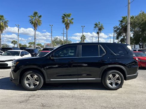 Used 2025 Honda Pilot EX-L image 3