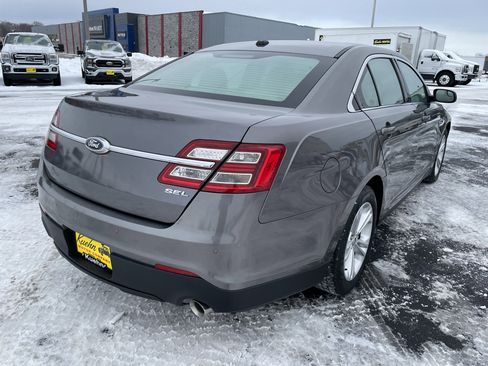 Used 2014 Ford Taurus SEL w/ Equipment Group 201A image 8