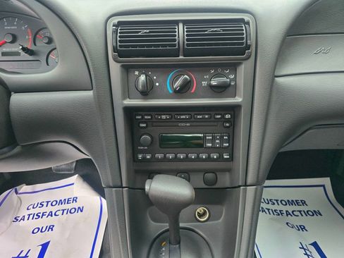 Used 2001 Ford Mustang Premium RWD image 18