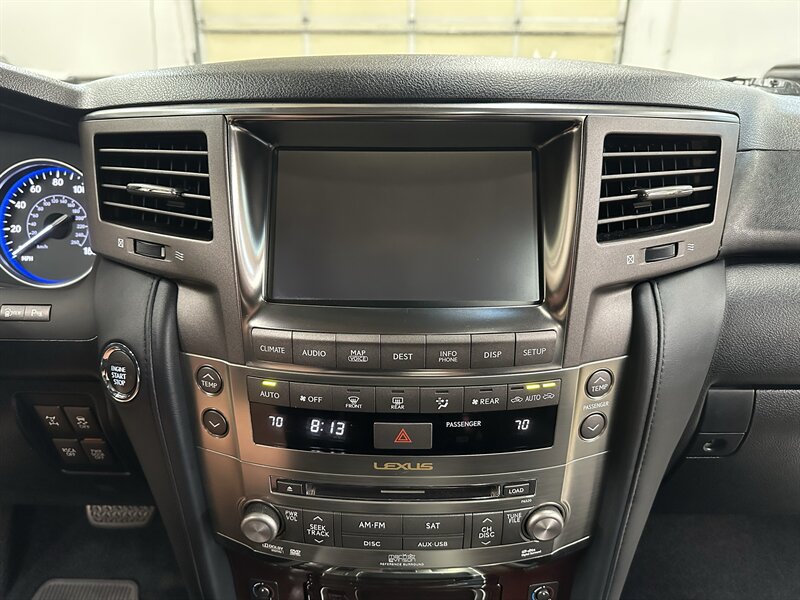 Used 2011 Lexus LX 570 4WD w/ Luxury Pkg image 30