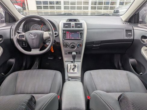 Used 2013 Toyota Corolla S image 24