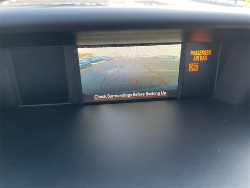 Used 2015 Subaru Forester 2.5i Limited image 19