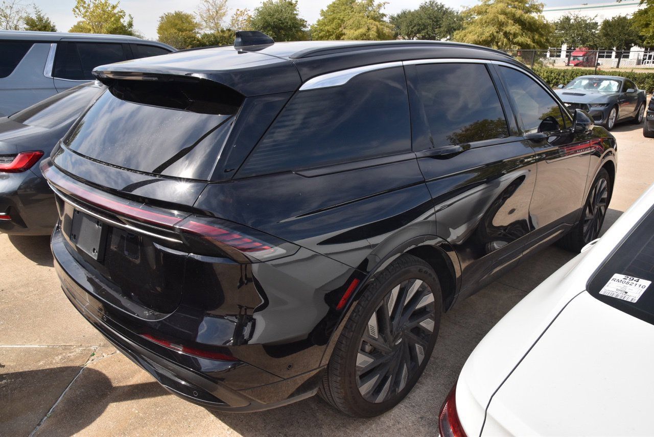 Used 2024 Lincoln Nautilus Black Label w/ Jet Appearance Package (87T) AWD/4WD image 6
