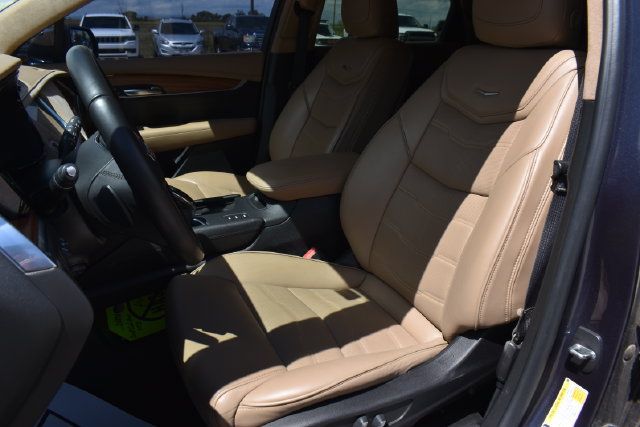 Used 2018 Cadillac XT5 Platinum w/ Driver Assist Package AWD/4WD image 13