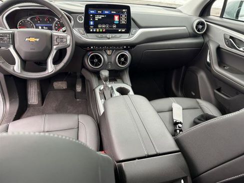 Certified 2025 Chevrolet Blazer LT w/ Sound & Technology Package image 21