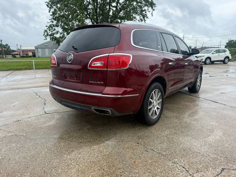 Used 2017 Buick Enclave Leather FWD image 5