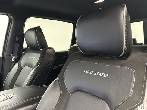 Used 2024 RAM 1500 Laramie AWD/4WD image 10