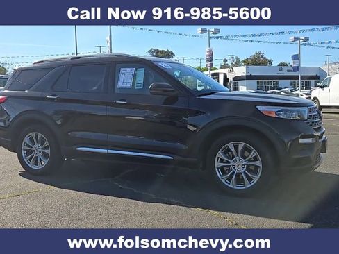 Used 2021 Ford Explorer Limited RWD image 2