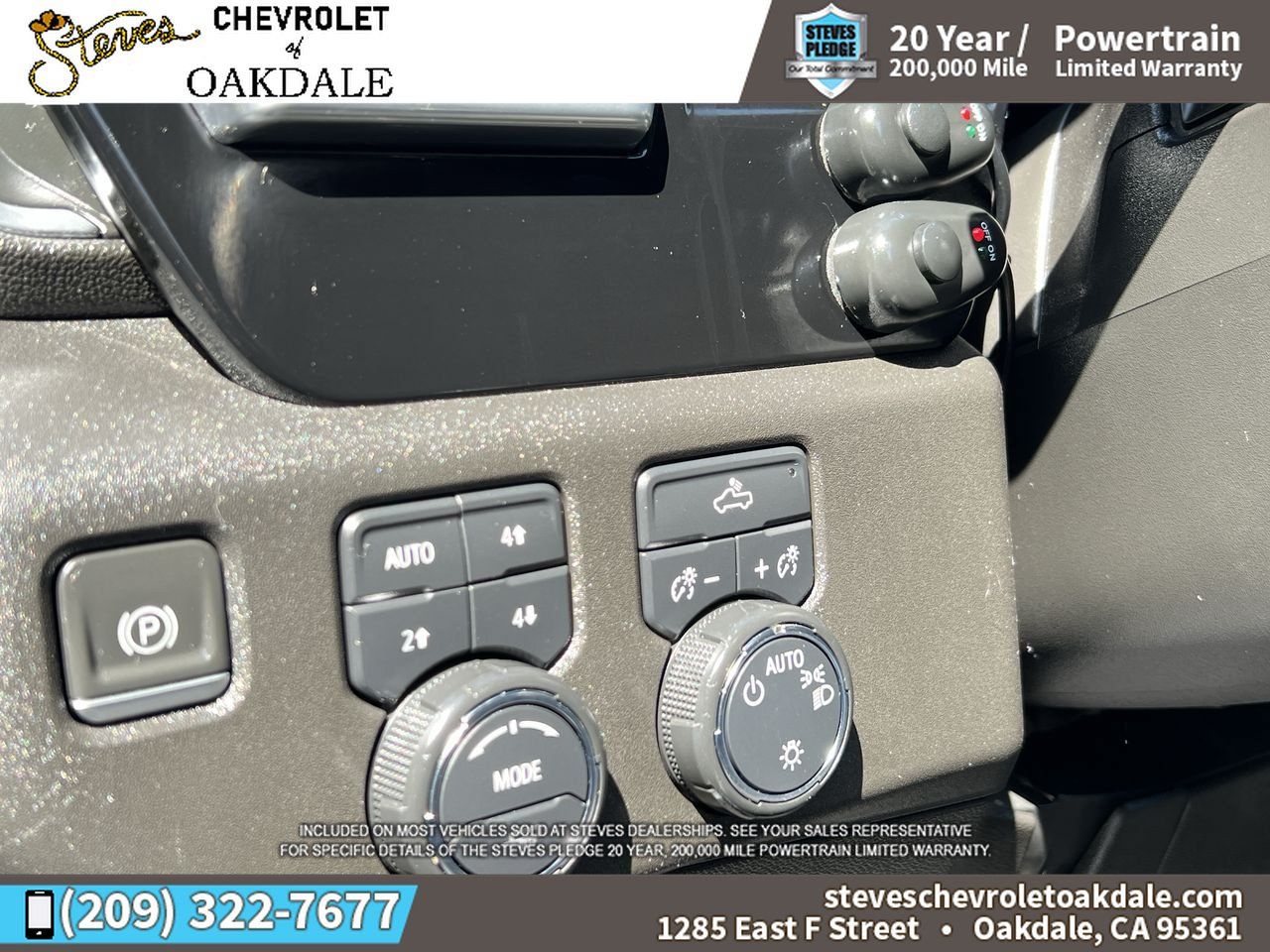 Used 2022 Chevrolet Silverado 1500 LT w/ Z71 Off-Road Package AWD/4WD image 22