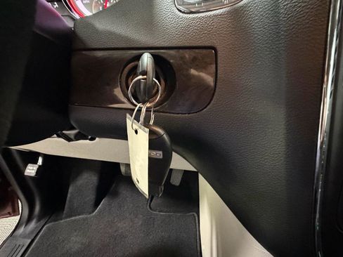 Used 2019 Dodge Grand Caravan SE FWD image 38