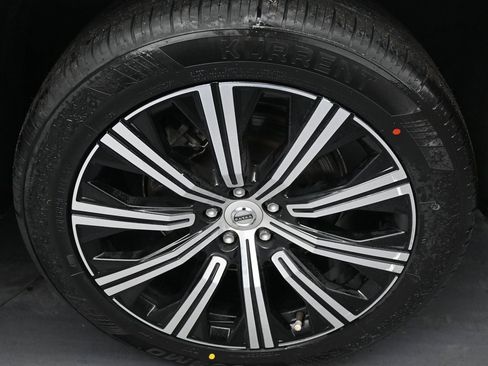 Used 2022 Volvo XC90 T8 Inscription image 43