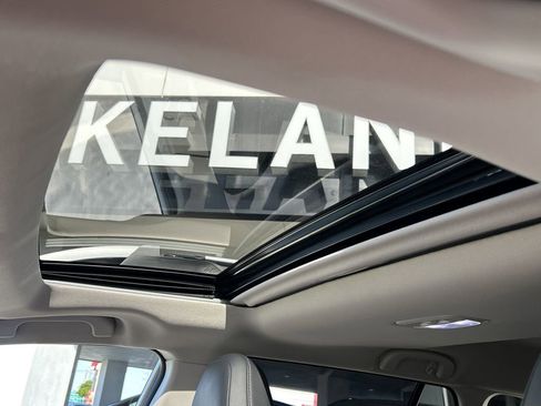 Certified 2023 Subaru Outback Touring XT image 22