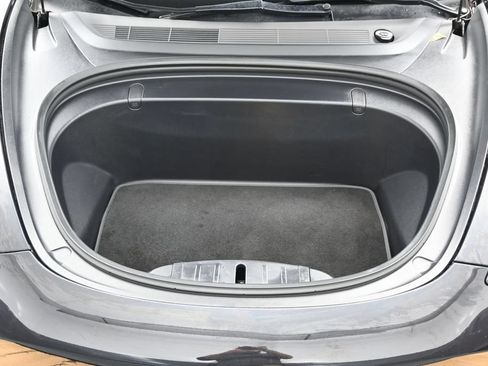Used 2018 Tesla Model 3 Long Range RWD image 37