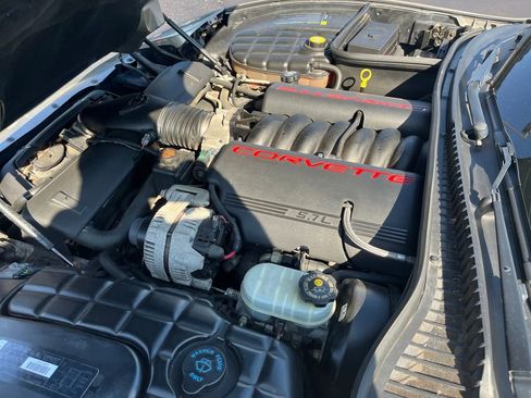 Used 1999 Chevrolet Corvette Coupe w/ Memory Pkg image 29