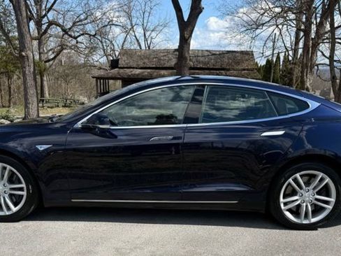 Used 2014 Tesla Model S 85 image 10