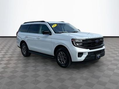 Used 2025 Ford Expedition Active