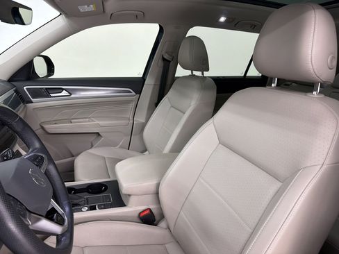 Used 2021 Volkswagen Atlas SE FWD image 21