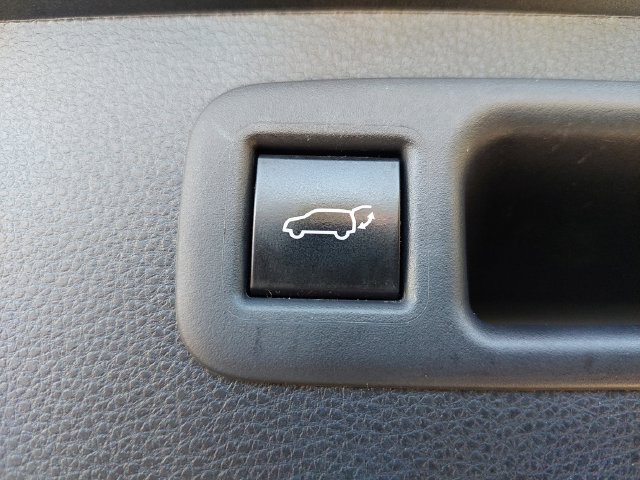 Certified 2020 Toyota Highlander Platinum AWD/4WD image 46