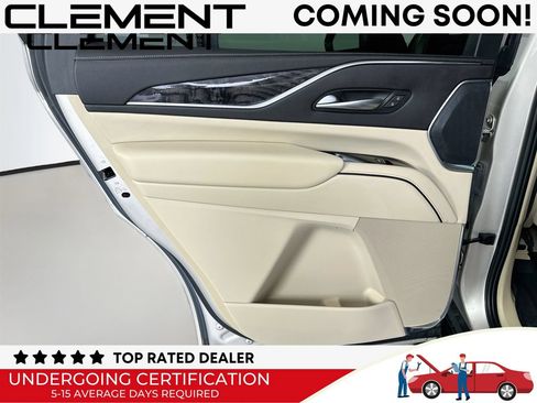 Used 2021 Cadillac Escalade Premium Luxury AWD/4WD image 32