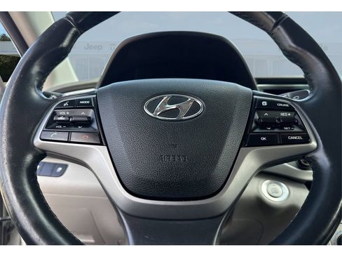 Used 2018 Hyundai Elantra Value Edition image 12