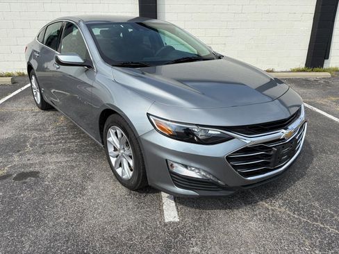 Used 2023 Chevrolet Malibu LT FWD image 2